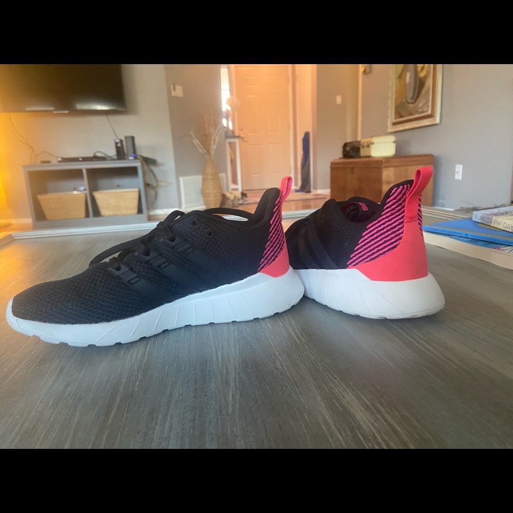 Adidas Ortholite Float Size 6.5  Athletic Shoes